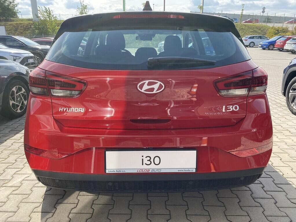 O241H03982_15.webp_I30 HB 1,5I COMFORT 16" ALU 1,5i  kW