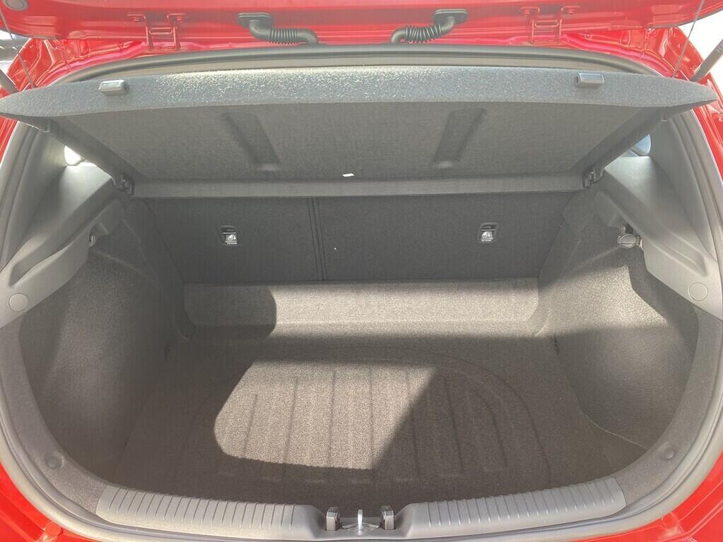 O241H03982_17.webp_I30 HB 1,5I COMFORT 16" ALU 1,5i  kW