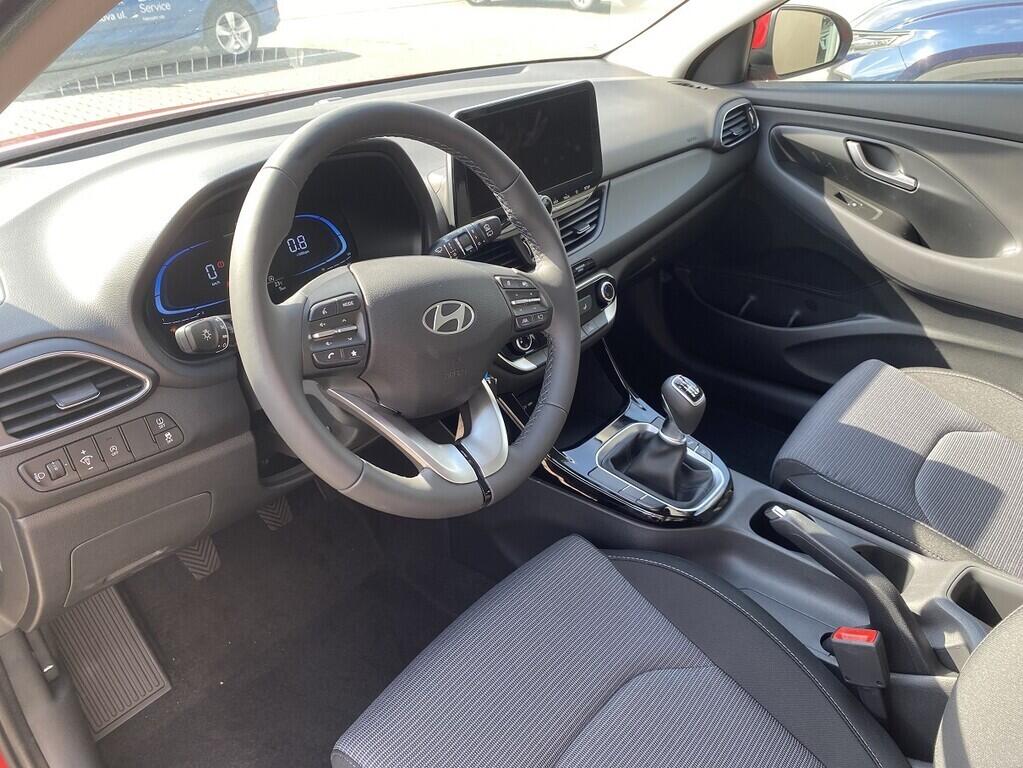 O241H03982_19.webp_I30 HB 1,5I COMFORT 16" ALU 1,5i  kW