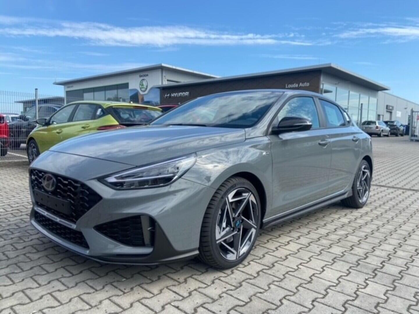 O241H03983_10.webp_i30 FB NLINE  1,5 T-GDI MHEV 103 kW