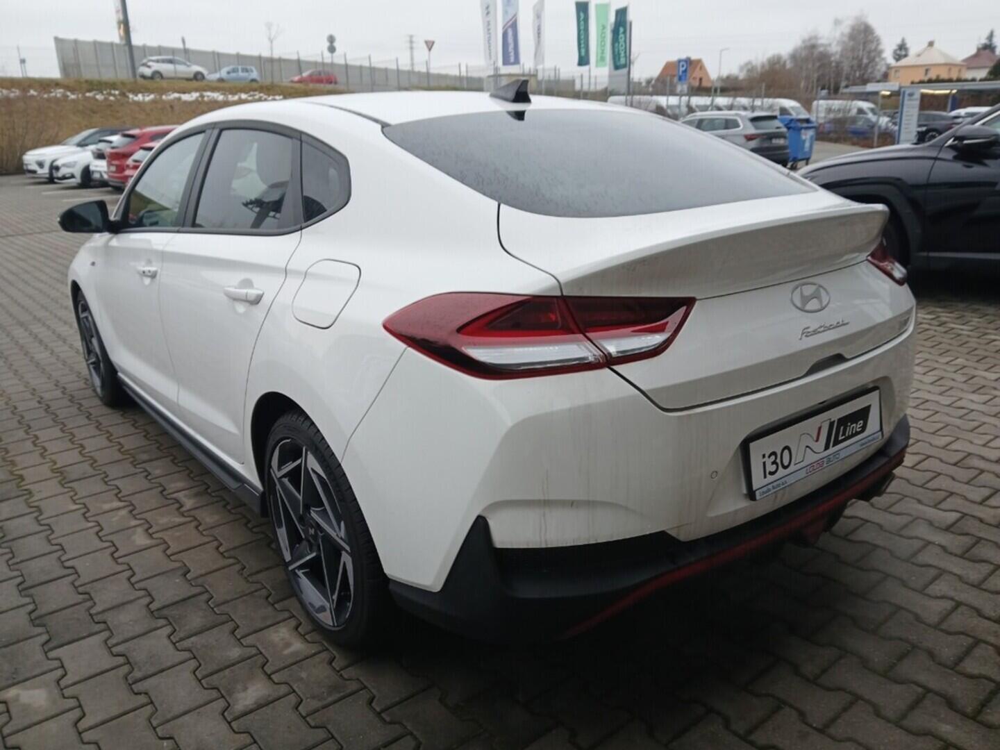 O241H03984_14.webp_i30 FB PD NLINE 1,5 T-GDI MHEV 103 kW