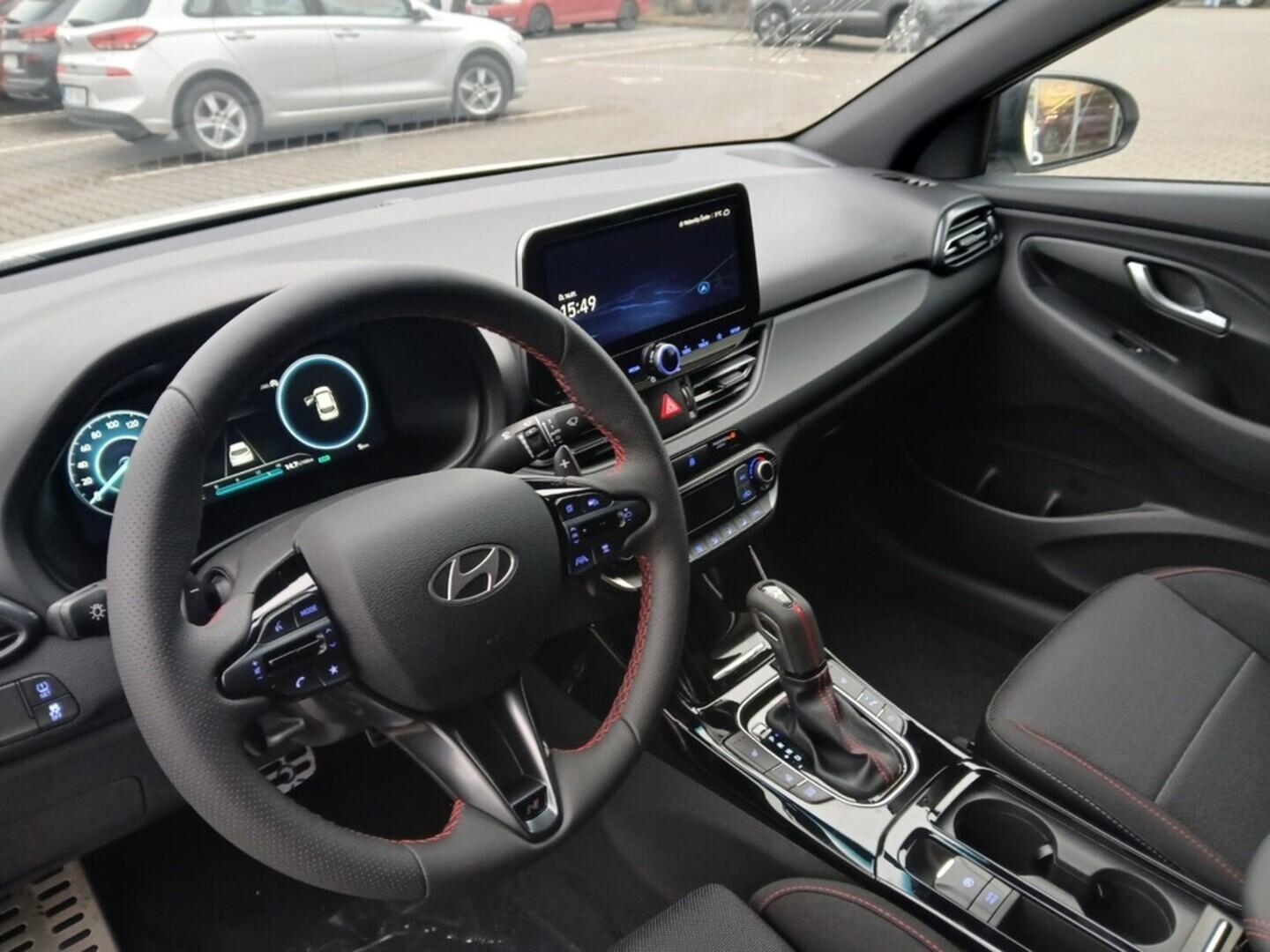 O241H03984_17.webp_i30 FB PD NLINE 1,5 T-GDI MHEV 103 kW