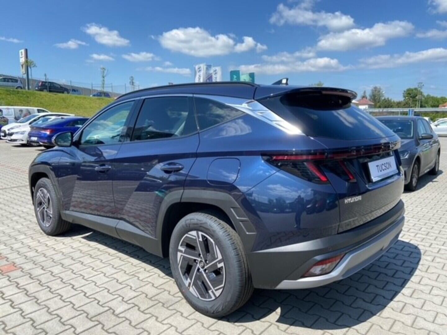 O241H04007_13.webp_TUCSON MY25 STYLE 1,6 T-GDI 118 kW 6 Man 1,6 T-GDI 118 kW TUCSON MY25 STYLE 1,6 T-GDI 118 kW 6 Man