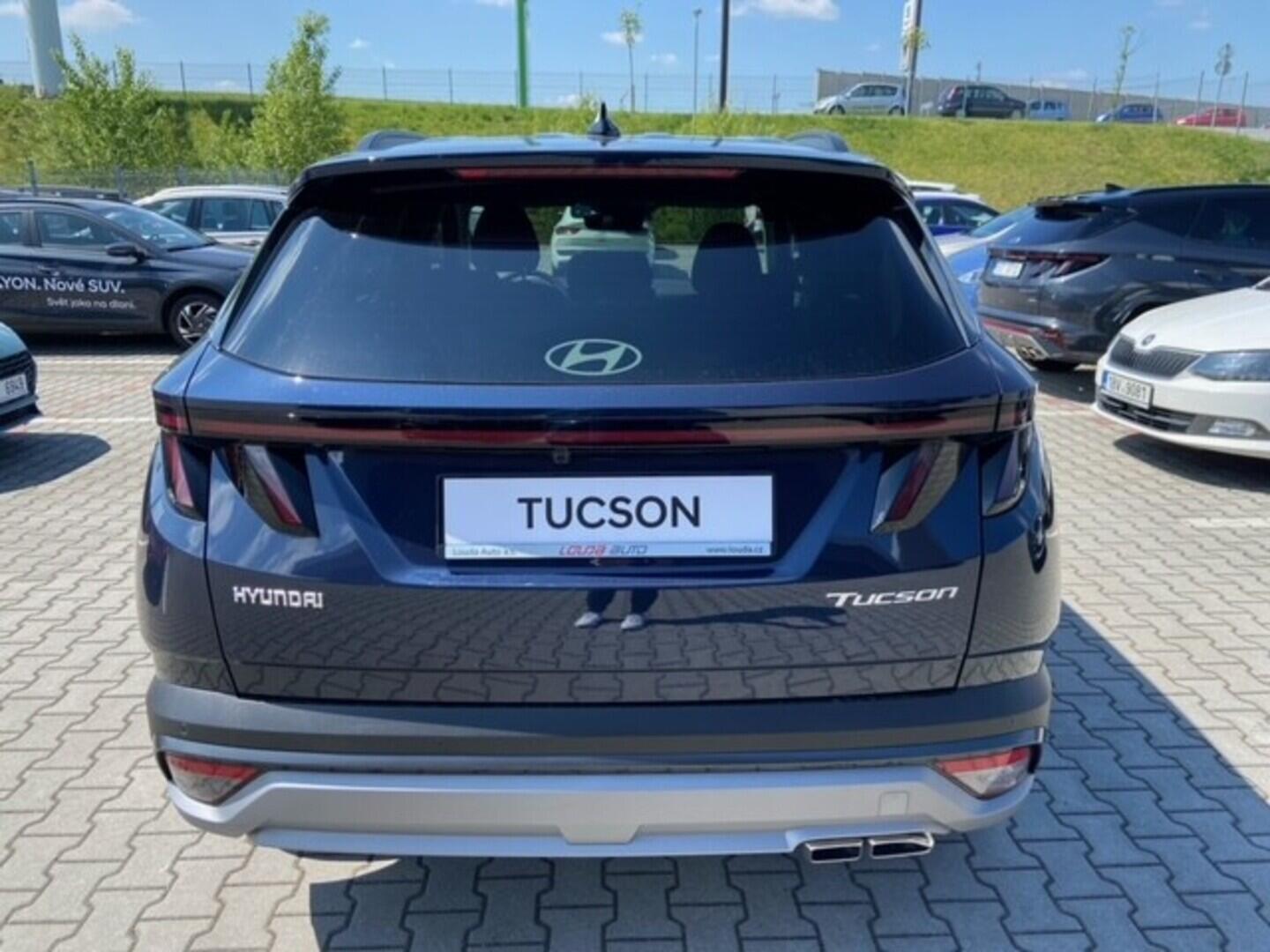 O241H04007_15.webp_TUCSON MY25 STYLE 1,6 T-GDI 118 kW 6 Man 1,6 T-GDI 118 kW TUCSON MY25 STYLE 1,6 T-GDI 118 kW 6 Man