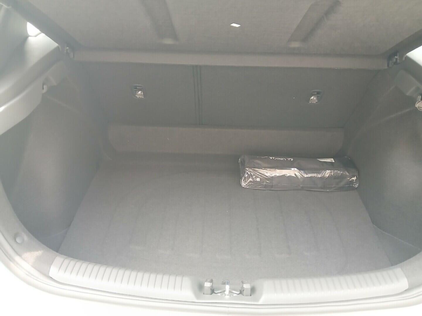 O241H04017_18.webp_i30 HB PD PE Comfort 1,0 T-GDI 85 kW