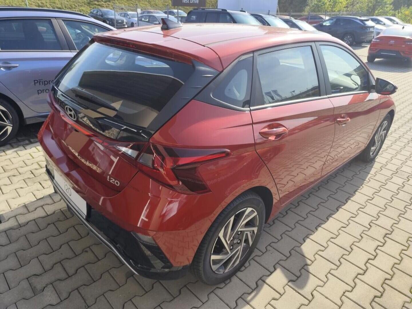 O241H04022_14.webp_i20 BC3 GO Plus! 1,0 T-GDI 66 kW