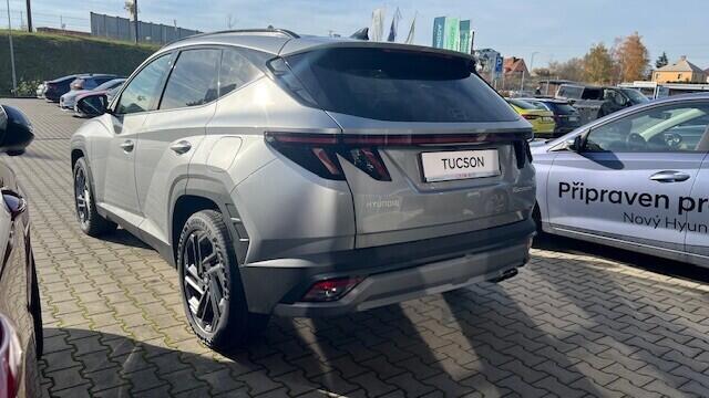 O241H04026_16.webp_TUCSON PHEV NX4 20 Years Luxury 1,6 T-GDI PHEV 185 kW