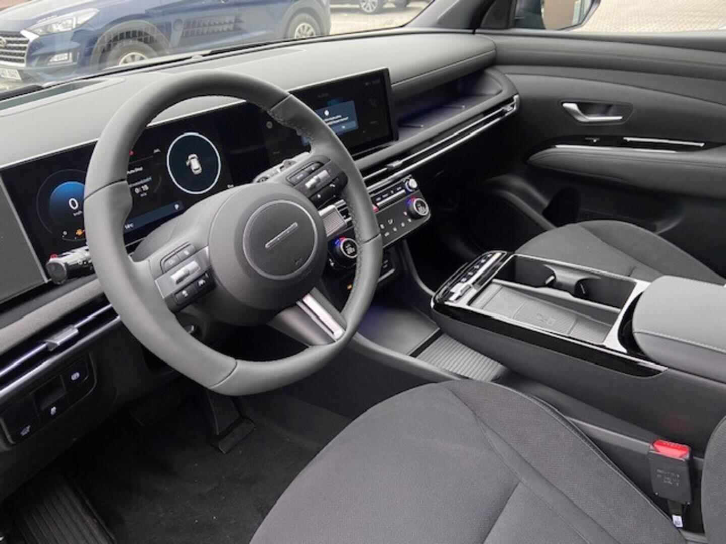 O241H04028_11.webp_TUCSON PHEV NX4 20 Years Luxury 1,6 T-GDI PHEV 185 kW