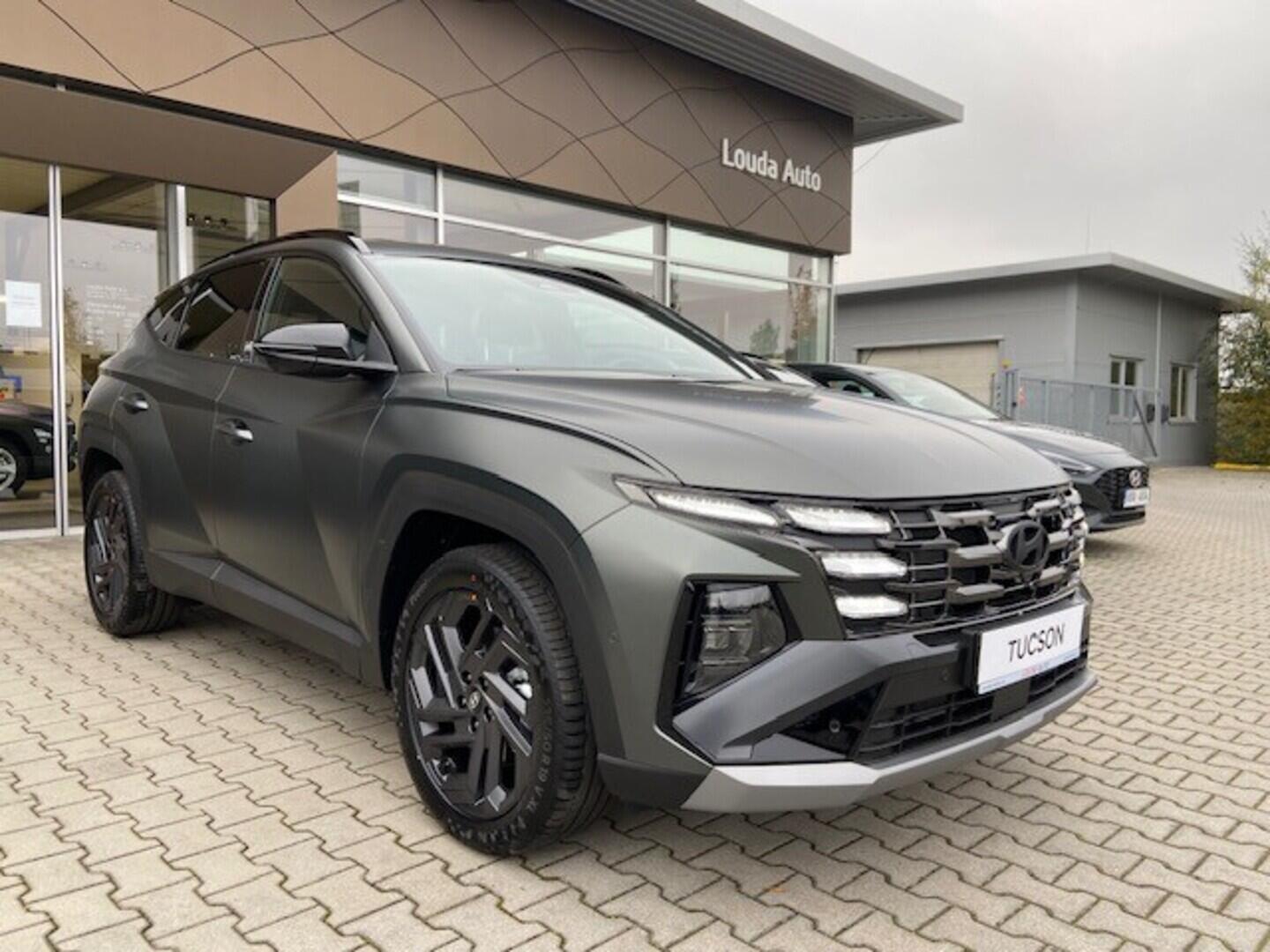 O241H04035_13.webp_TUCSON NX4 20 Years Luxury 1,6 T-GDI 118 kW