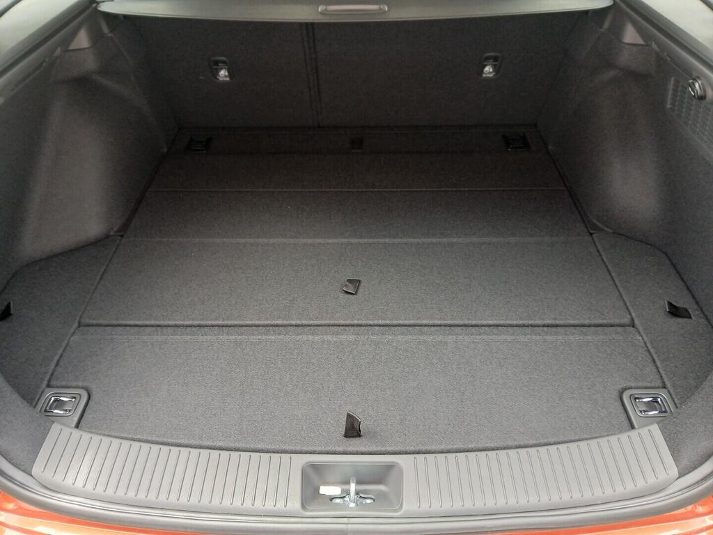 O241H04045_18.webp_I30 26 WG 1,6 T-GDI DCT GO CZECH 1110 kW