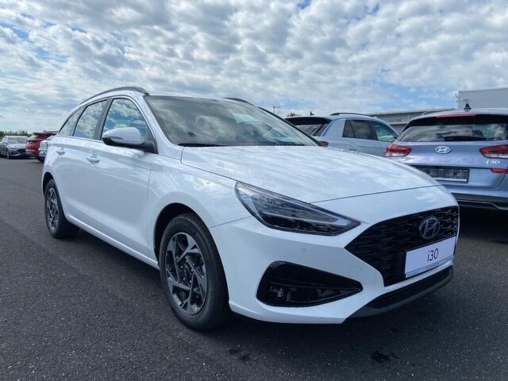 O241H04046_12.webp_I30 WG 26 1,6TGDI DCT STYLE 110 kW