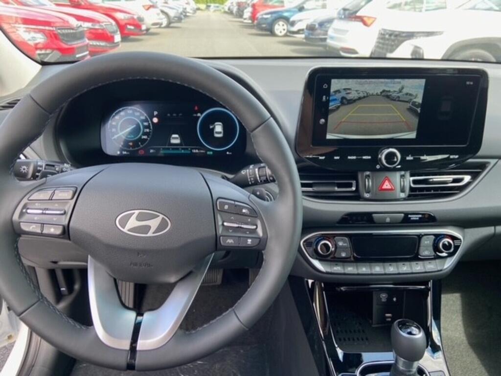 O241H04046_17.webp_I30 WG 26 1,6TGDI DCT STYLE 110 kW