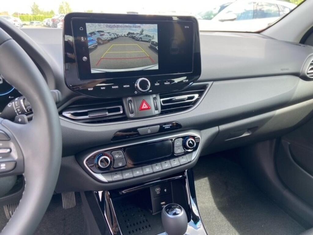 O241H04046_18.webp_I30 WG 26 1,6TGDI DCT STYLE 110 kW