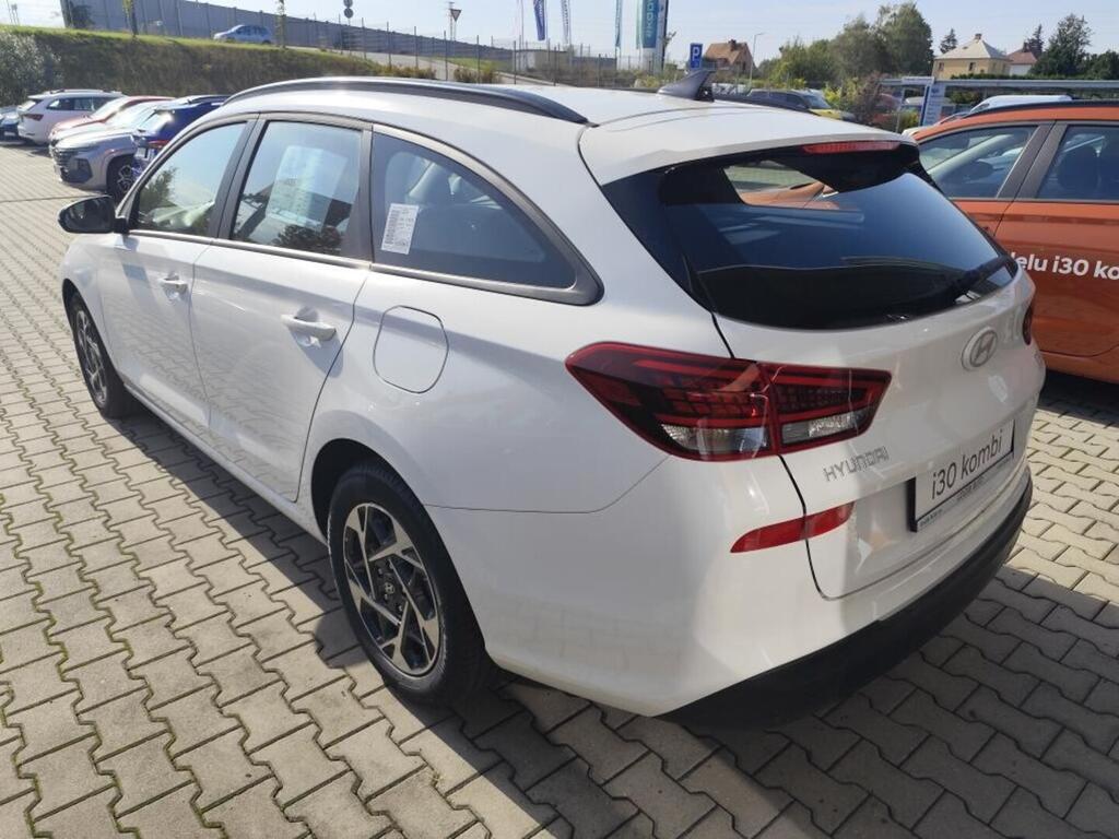 O241H04058_16.webp_i30 WG PD PE GO Czech! 1,6 T-GDI 110 kW