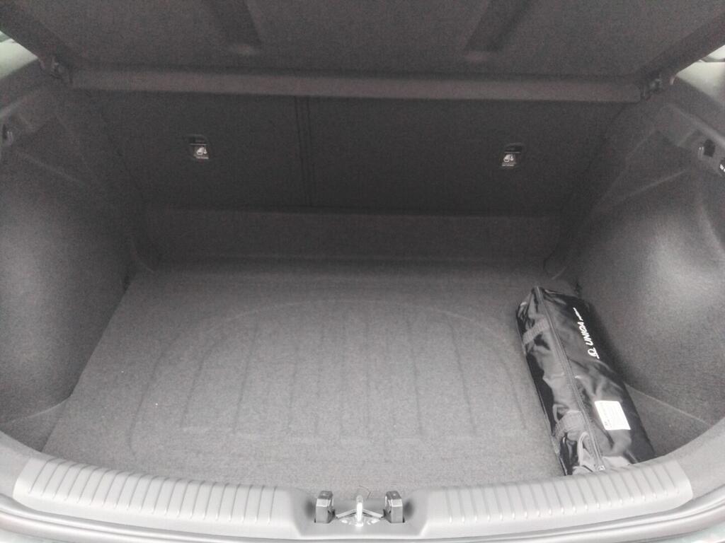 O241H04064_16.webp_i30 HB PD PE GO Czech! 1,0 T-GDI 85 kW