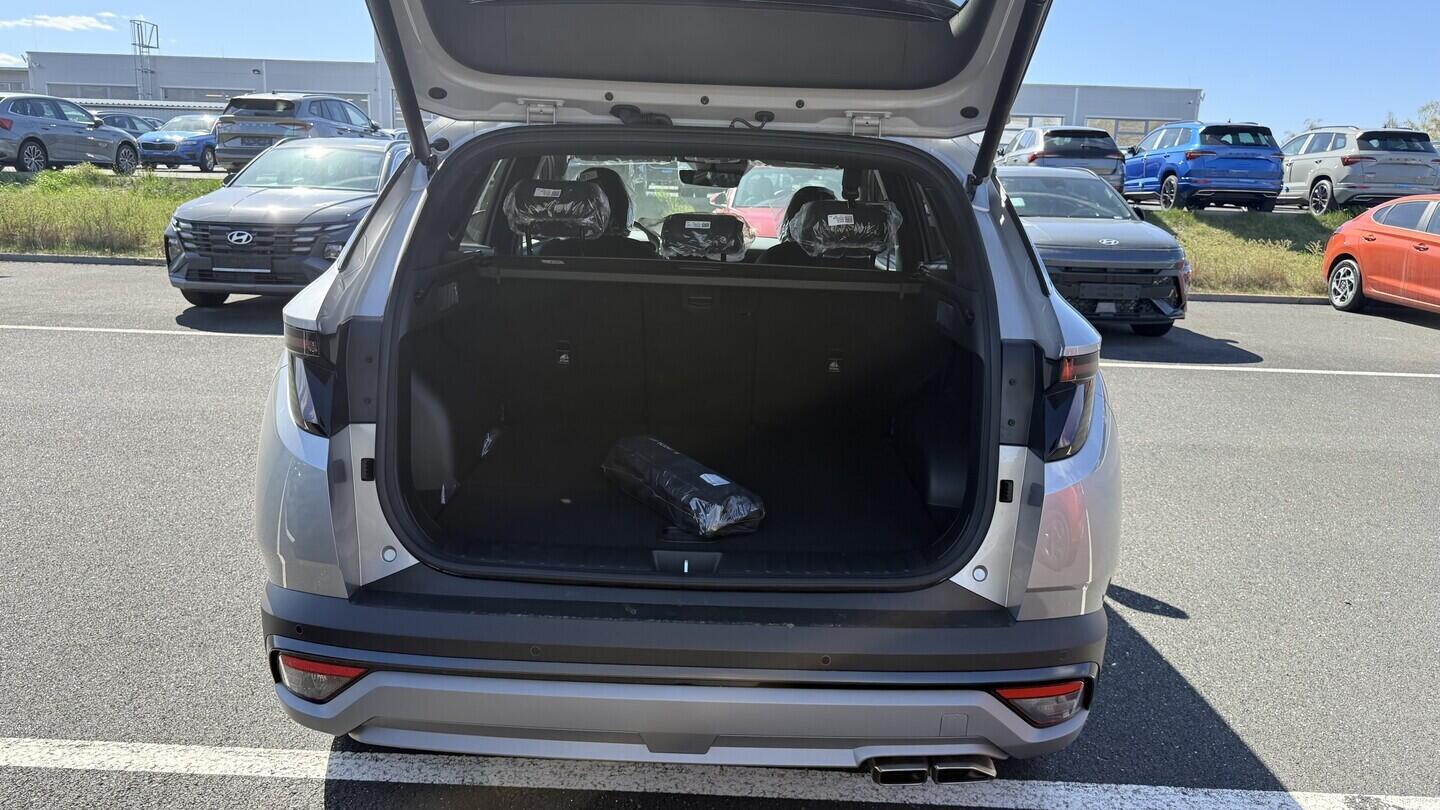 O241H04094_14.webp_TUCSON 26 1.6 T-GDI 2WD MT GO CZECH PLUS