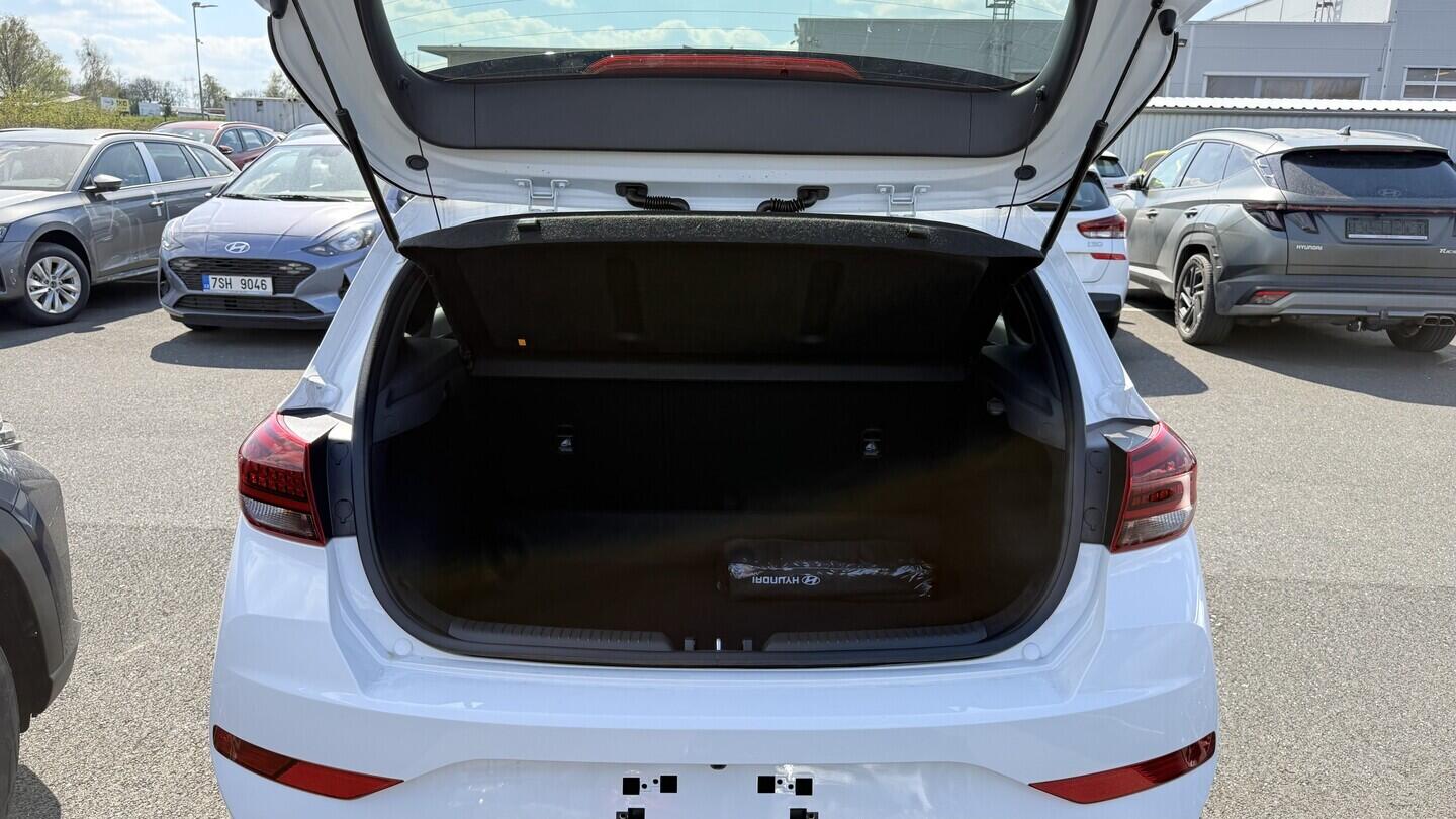 O241H04108_15.webp_I30 HB 26 1,6TGDI 110 kW DCT SMART