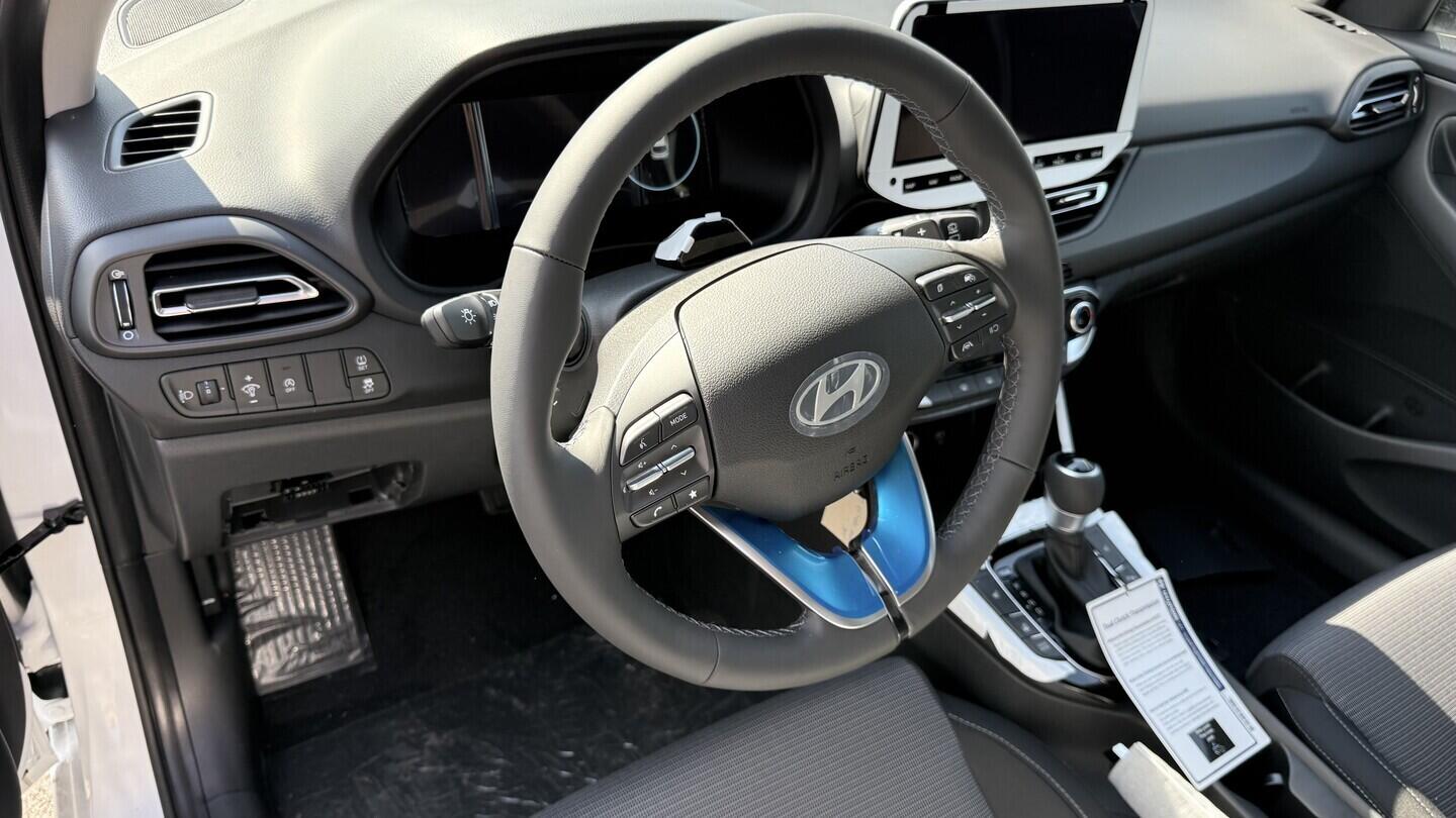 O241H04108_16.webp_I30 HB 26 1,6TGDI 110 kW DCT SMART