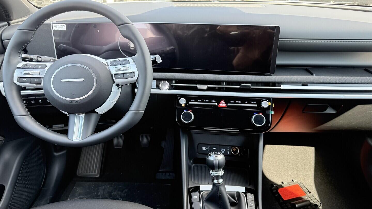 O241H04109_17.webp_TUCSON 26 1.6 T-GDI 110 kW 2WD MT GO CZECH PLUS