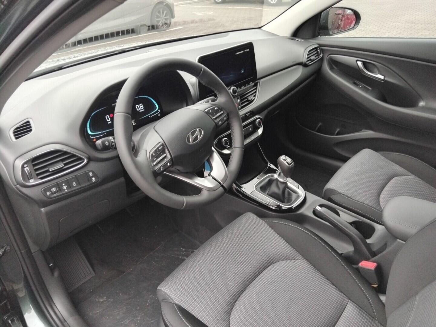 O241H04111_18.webp_I30 HB 1,0 T-GDI 85 kW MT GO CZECH