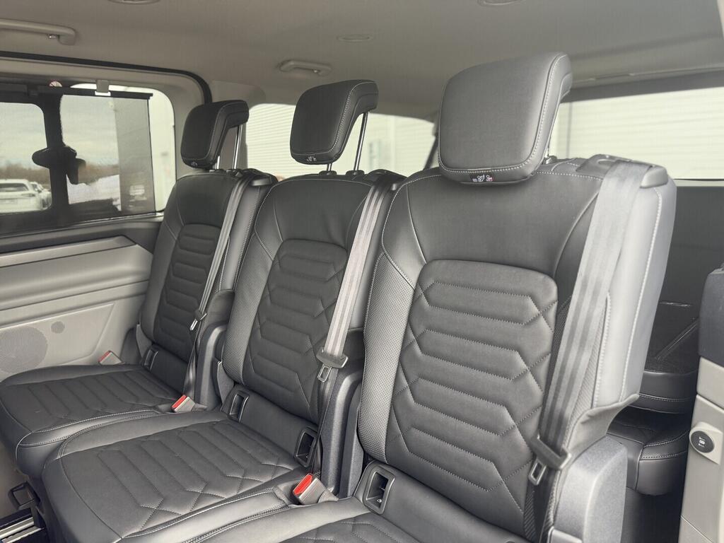 O251003086_16.webp_Tourneo Custom Titanium X L2, 2,5 PHEV 