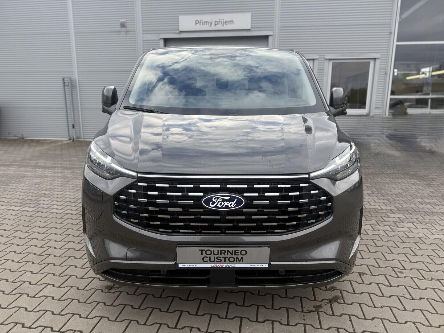 O251003176_11.webp_Tourneo Custom Titanium X L2, 2,5 PHEV 