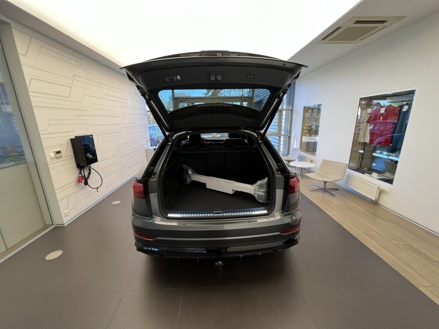 O531001369_17.webp_Q8 SUV  50 TDI quattro 210 kW