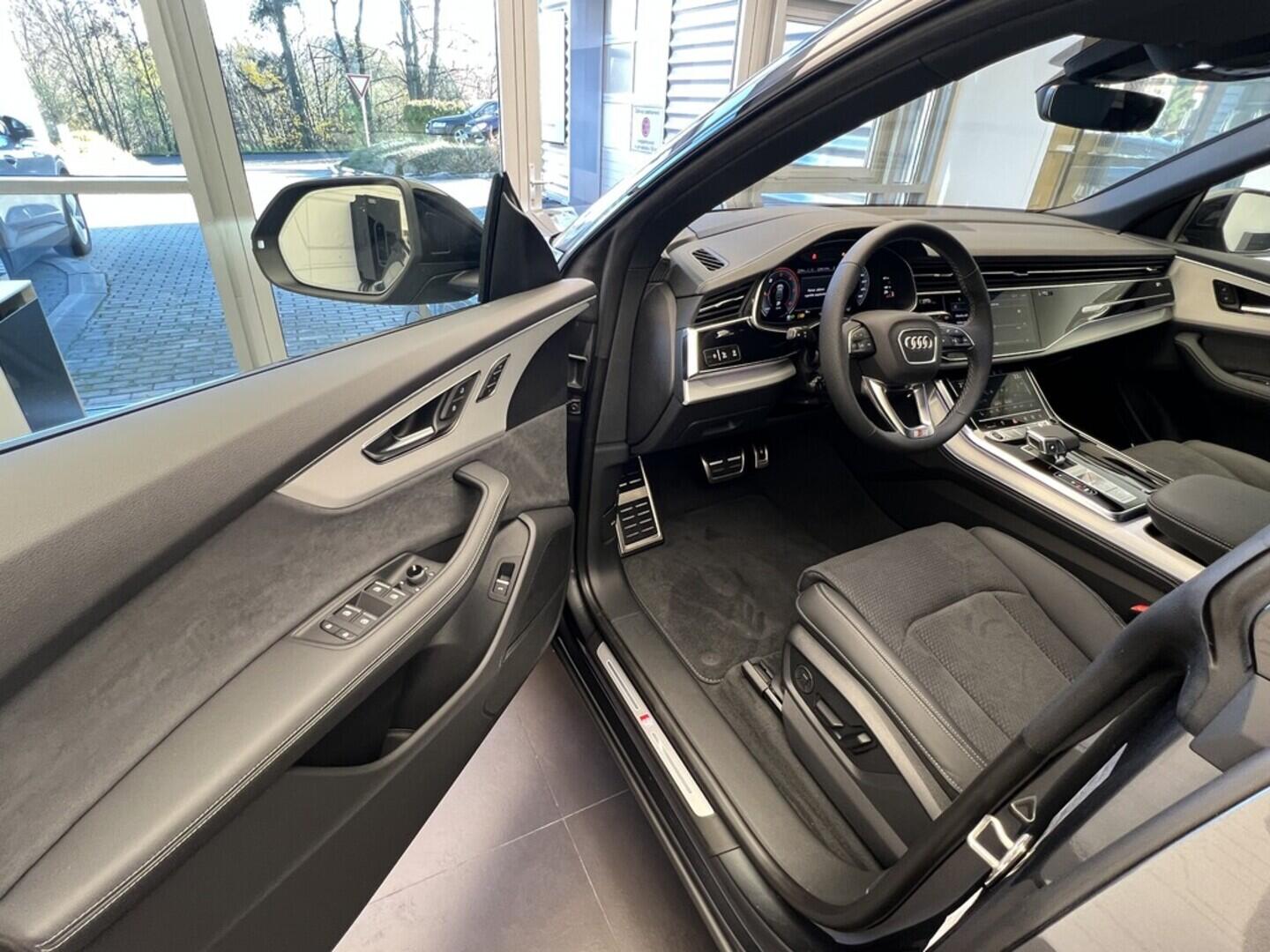 O531001369_28.webp_Q8 SUV  50 TDI quattro 210 kW