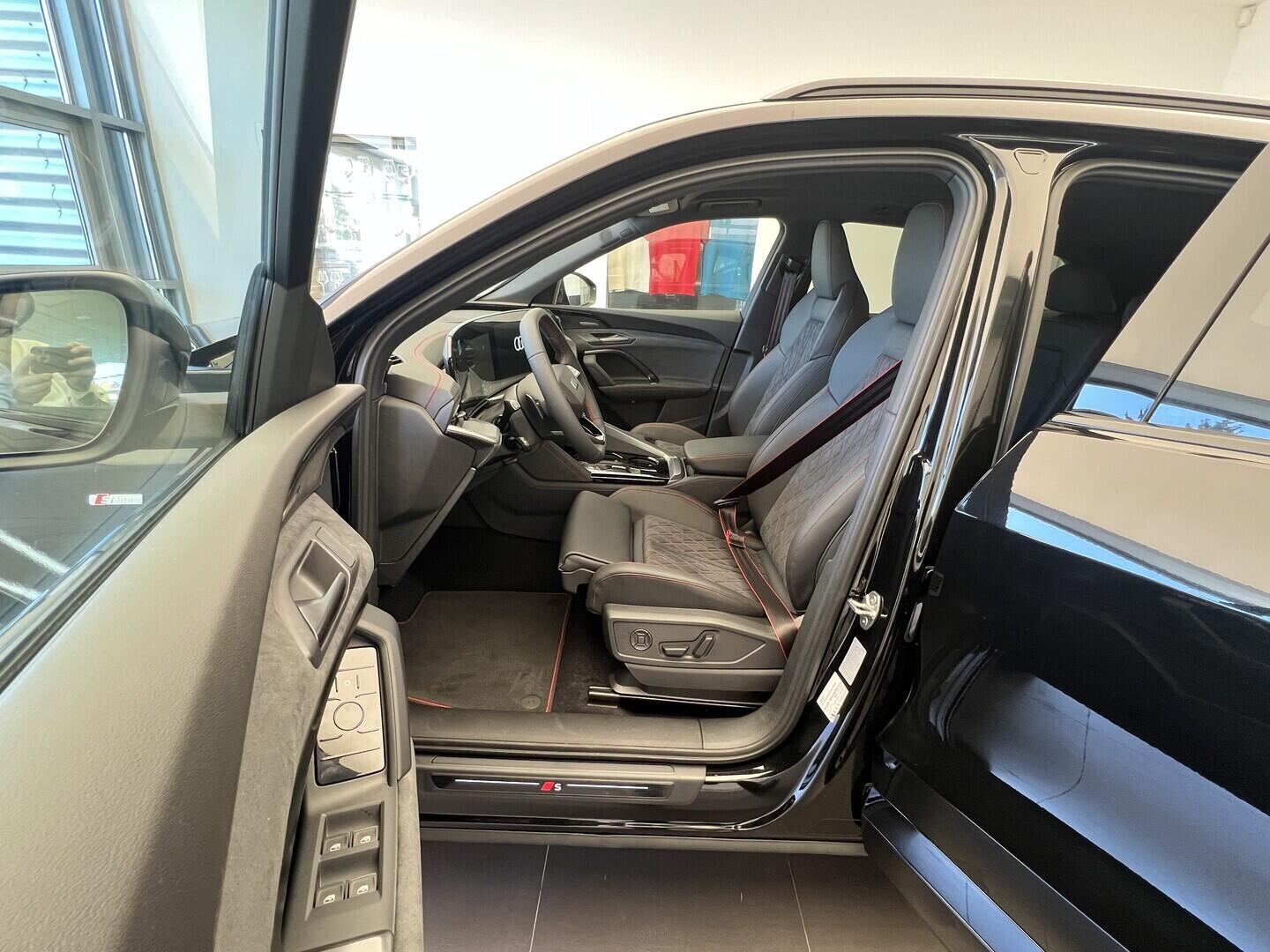 O531001419_14.webp_Q5 S-line 40 TDI quattro STR 150 kW