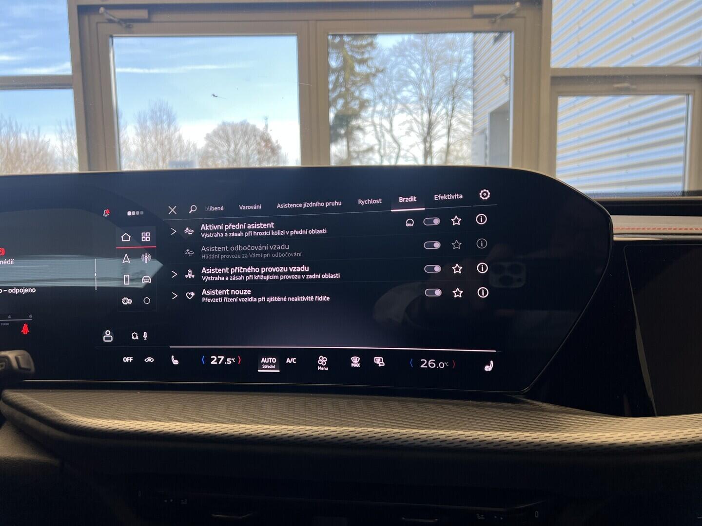 O531001419_23.webp_Q5 S-line 40 TDI quattro STR 150 kW