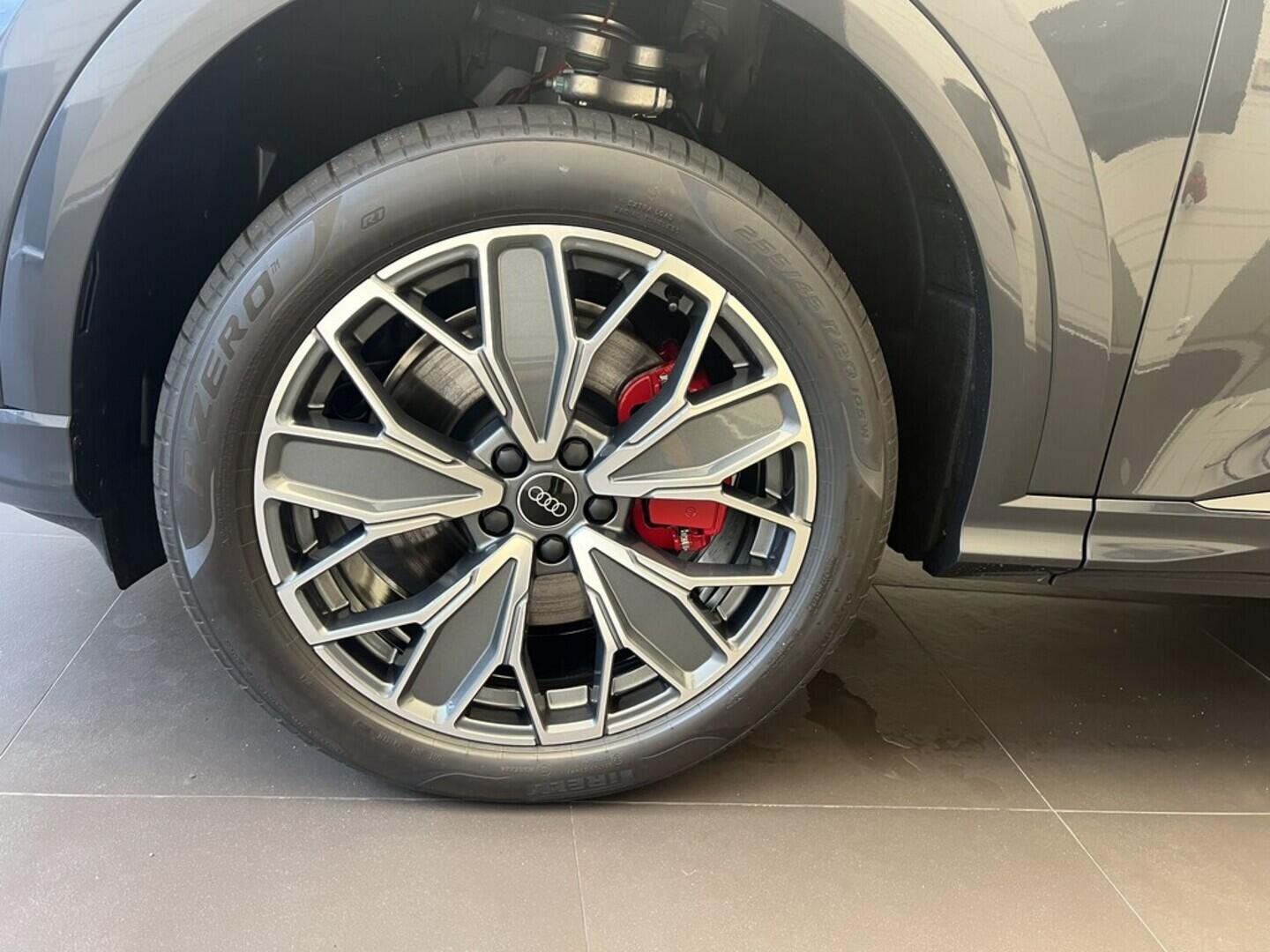 O531001421_14.webp_Q5  TDI quattro STR 150 kW