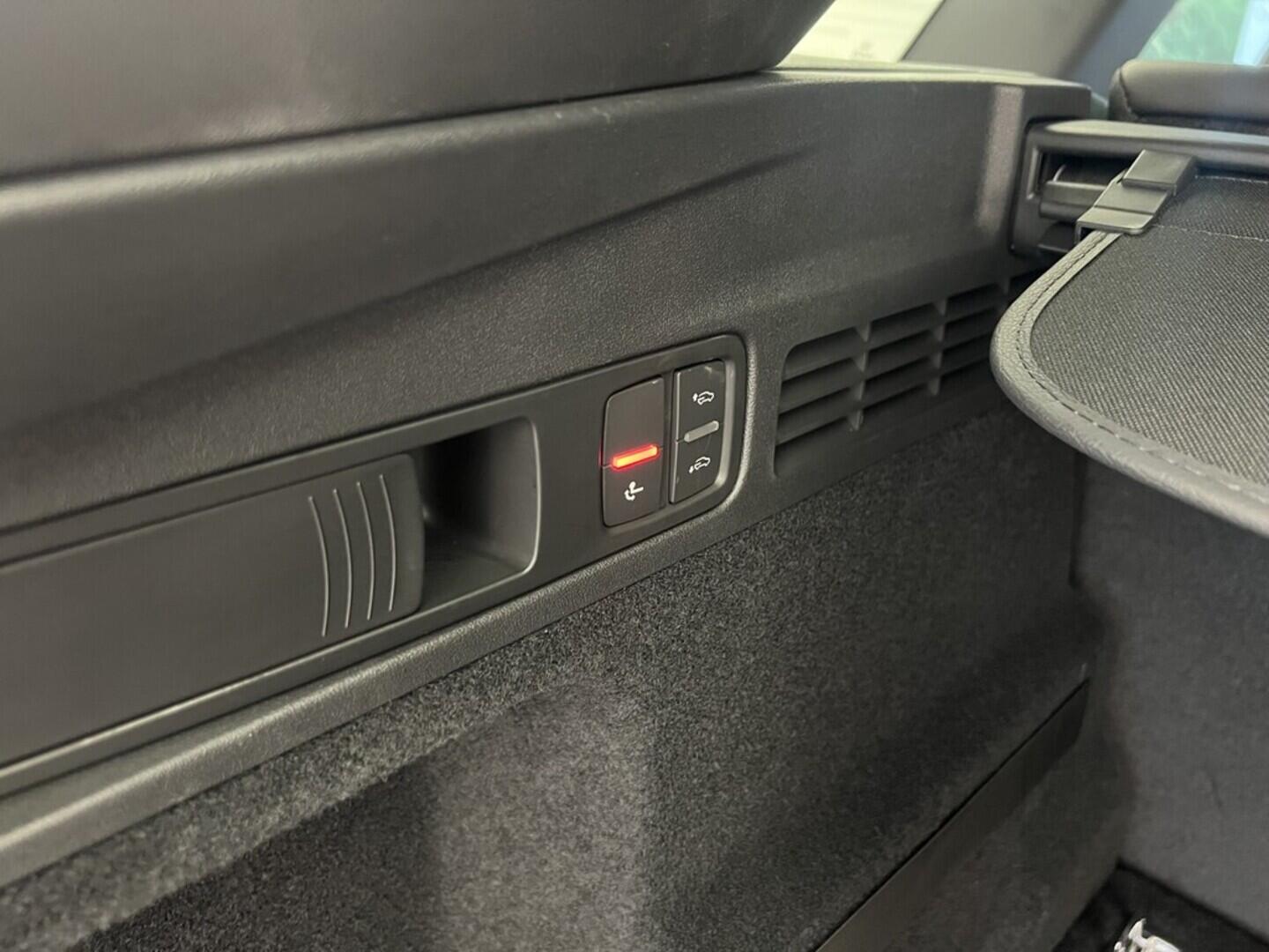 O531001421_18.webp_Q5  TDI quattro STR 150 kW