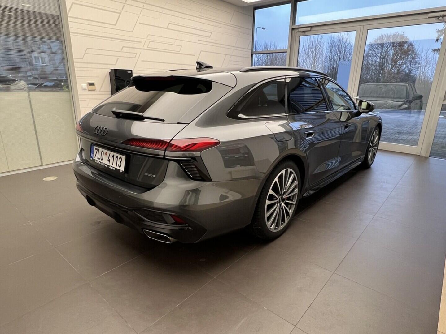 O531001503_12.webp_A6 Avant quattro e-hybrid 270 kW