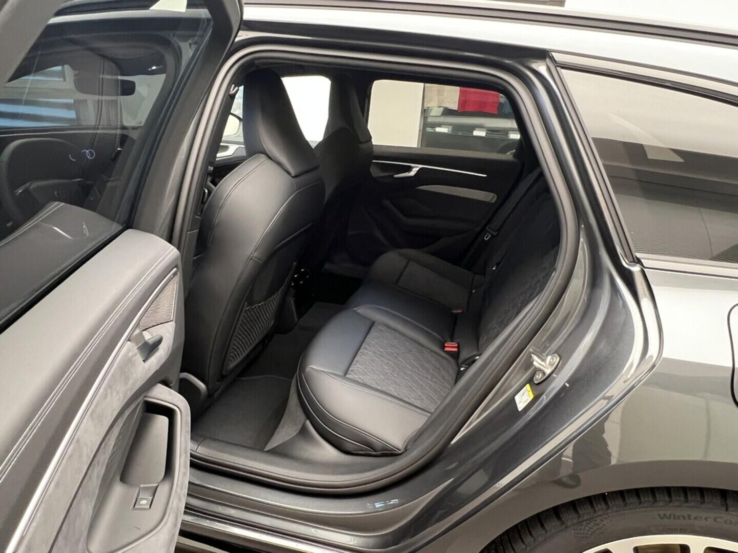 O531001503_15.webp_A6 Avant quattro e-hybrid 270 kW