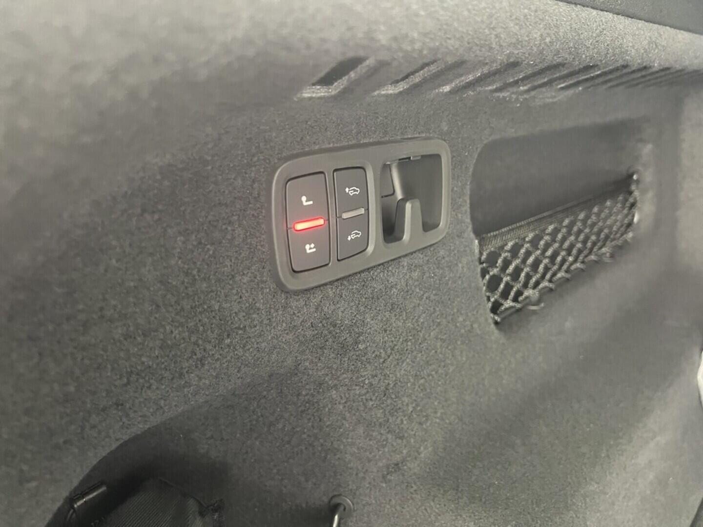 O531001513_18.webp_Q8 TDI quattro 210 kW