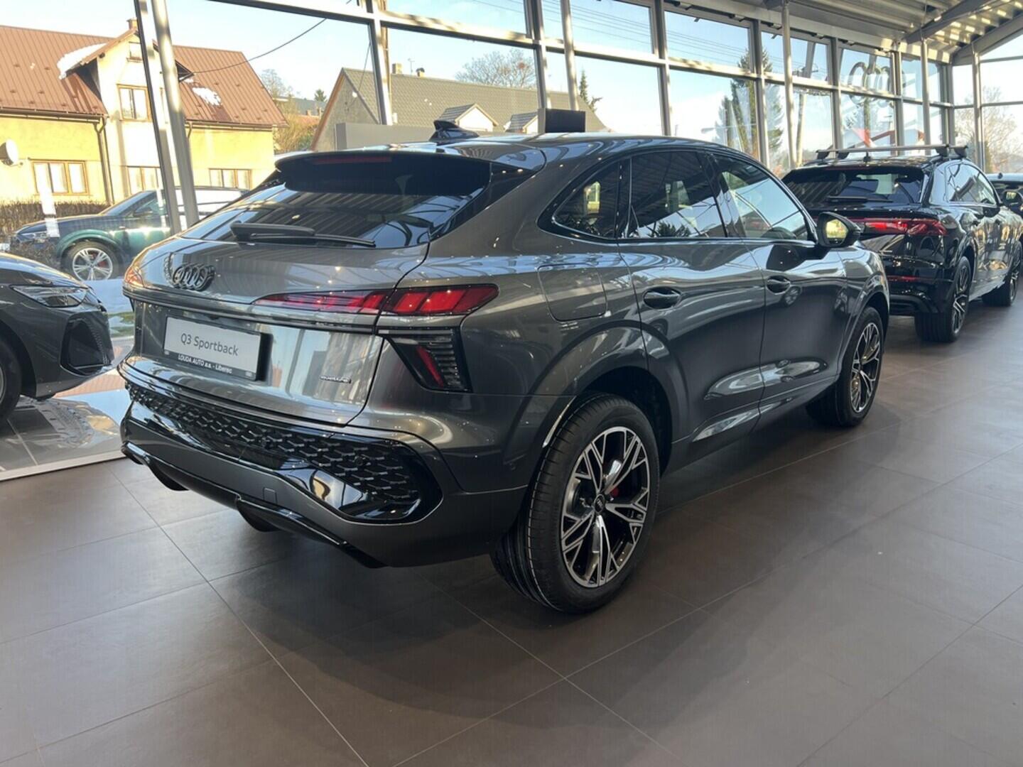 O531001522_12.webp_Q3 SB S line quattro TFSI 195 kW