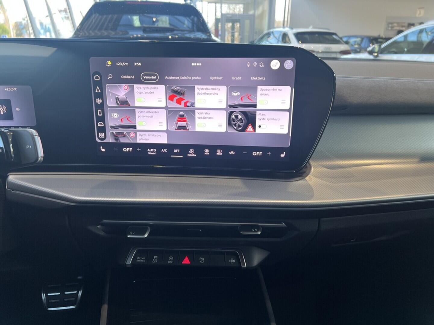 O531001522_22.webp_Q3 SB S line quattro TFSI 195 kW