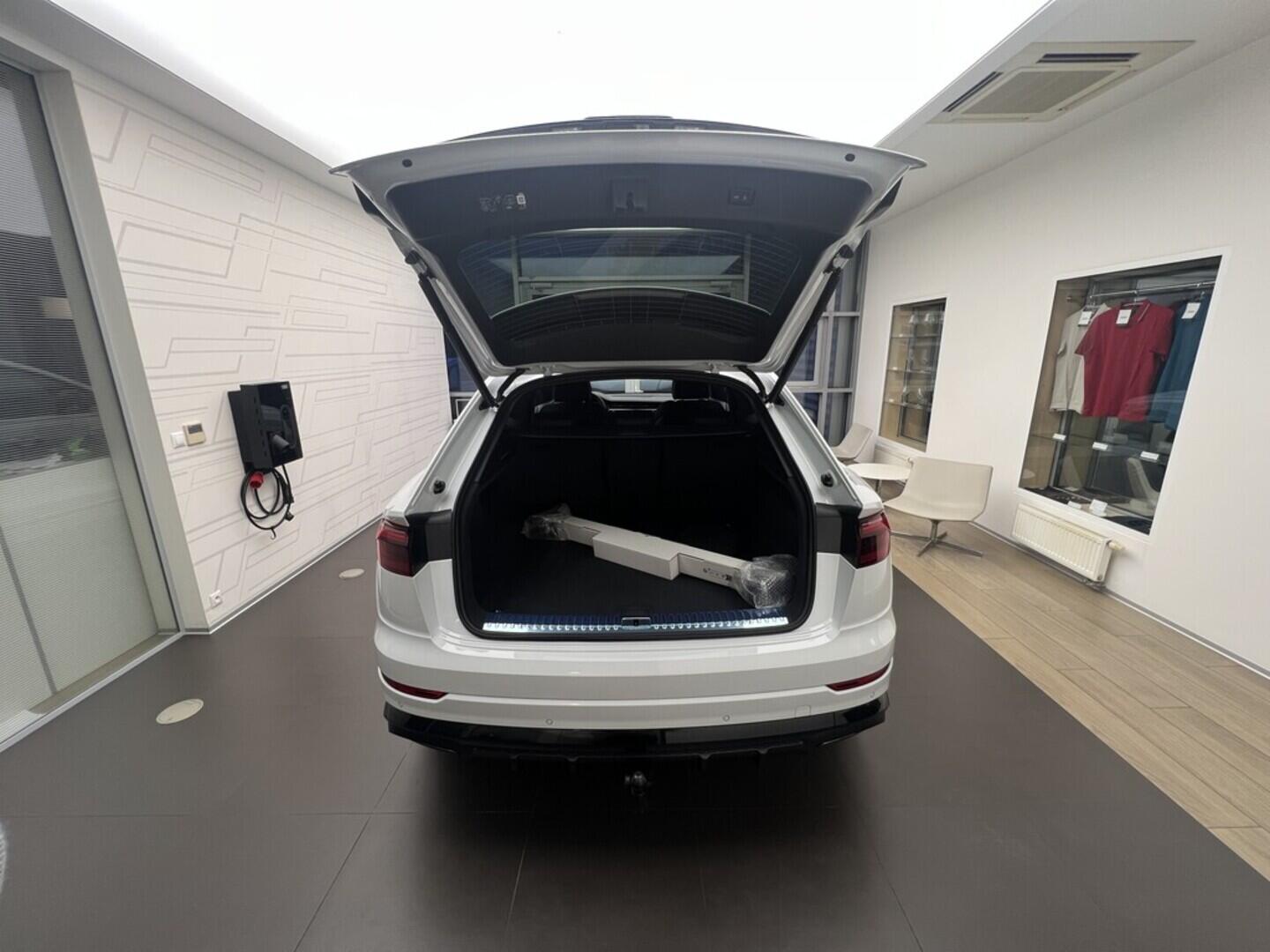 O531001530_17.webp_Q8 TDI quattro 210 kW