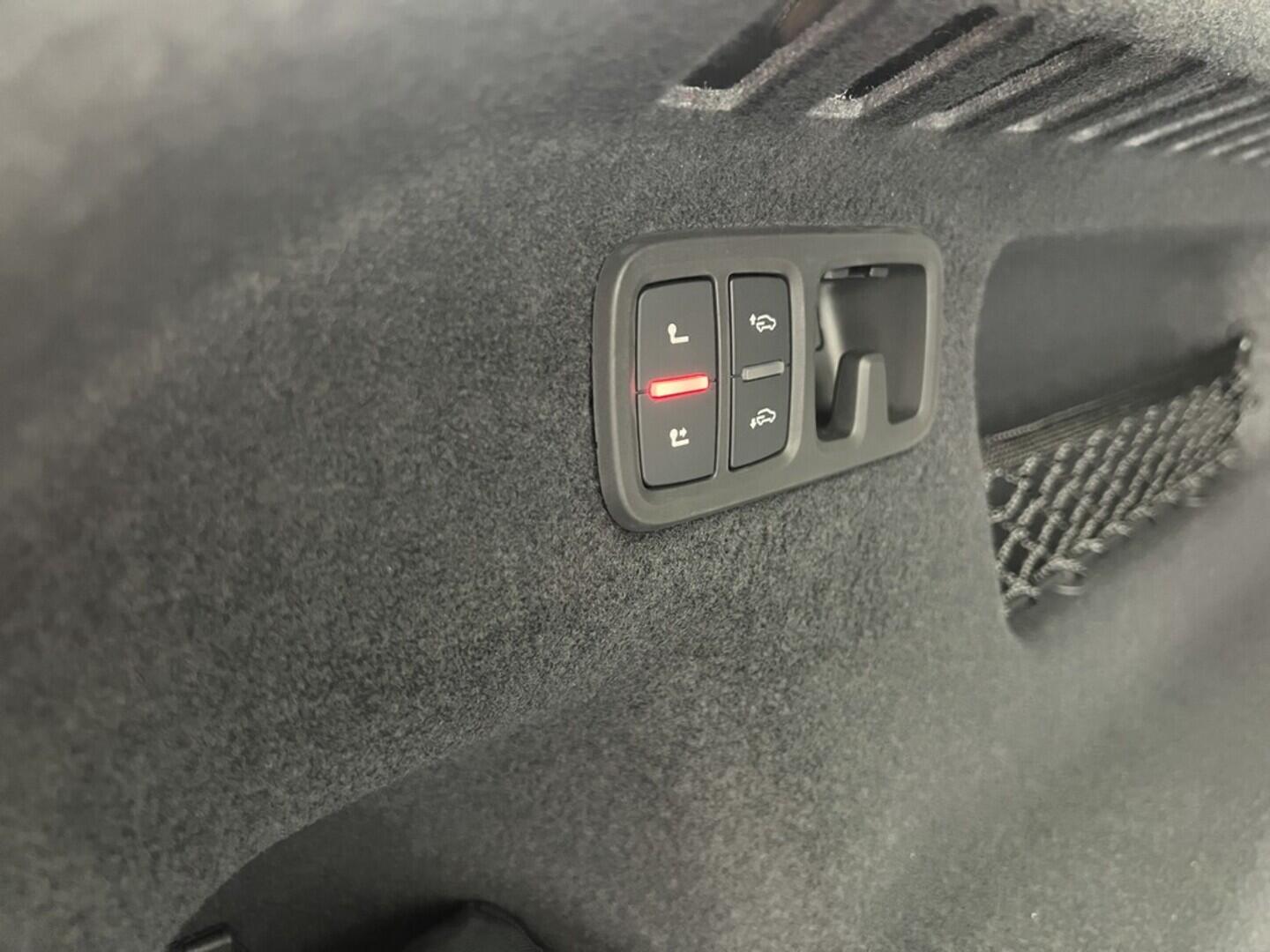 O531001532_18.webp_Q8 TDI quattro 210 kW