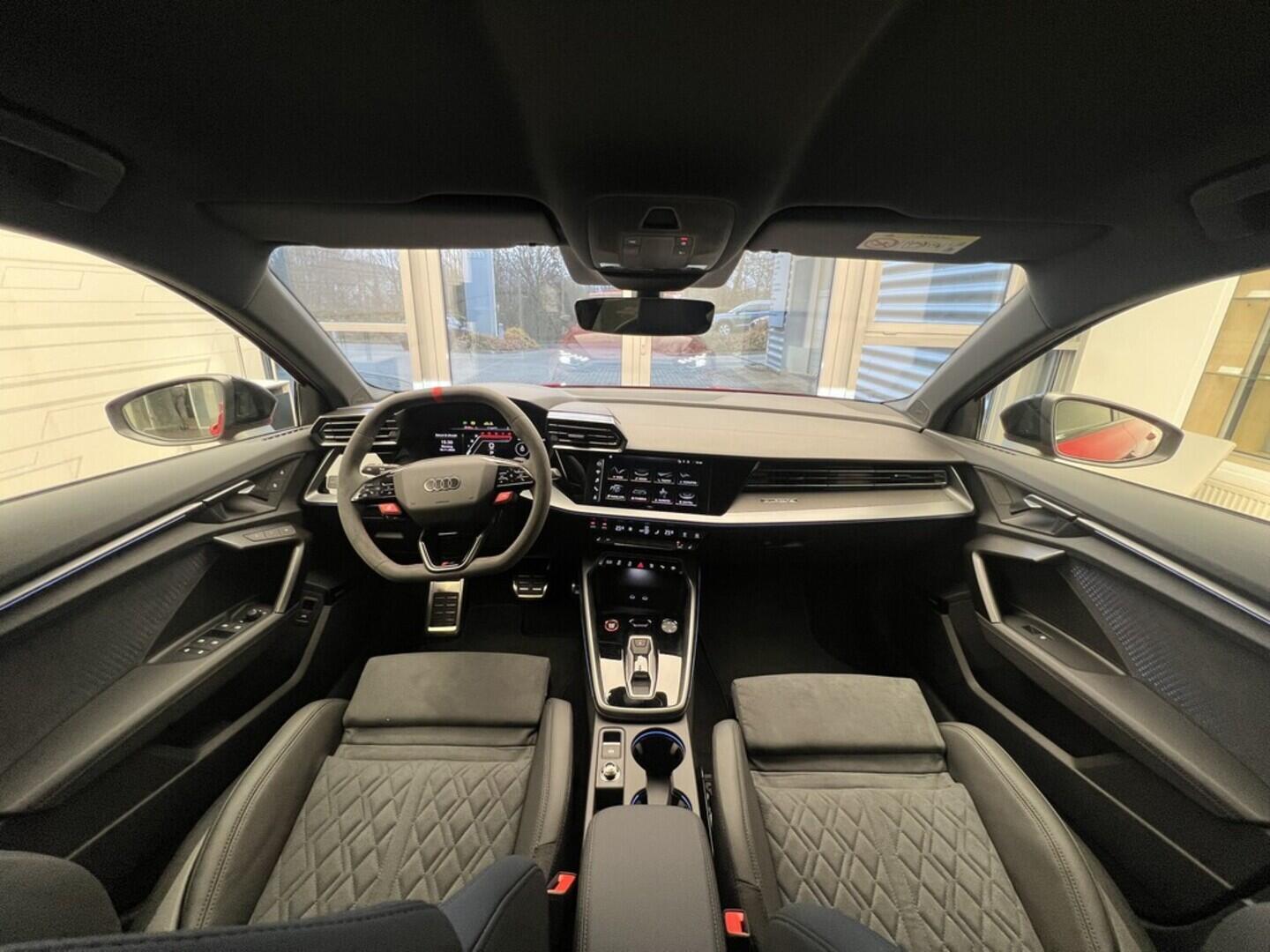 O531001533_17.webp_RS 3 Sportback  294 kW