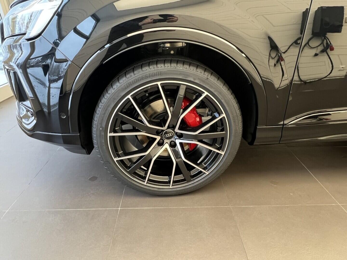 O531001539_14.webp_Q7 SUV S line TDI quattro 210 kW