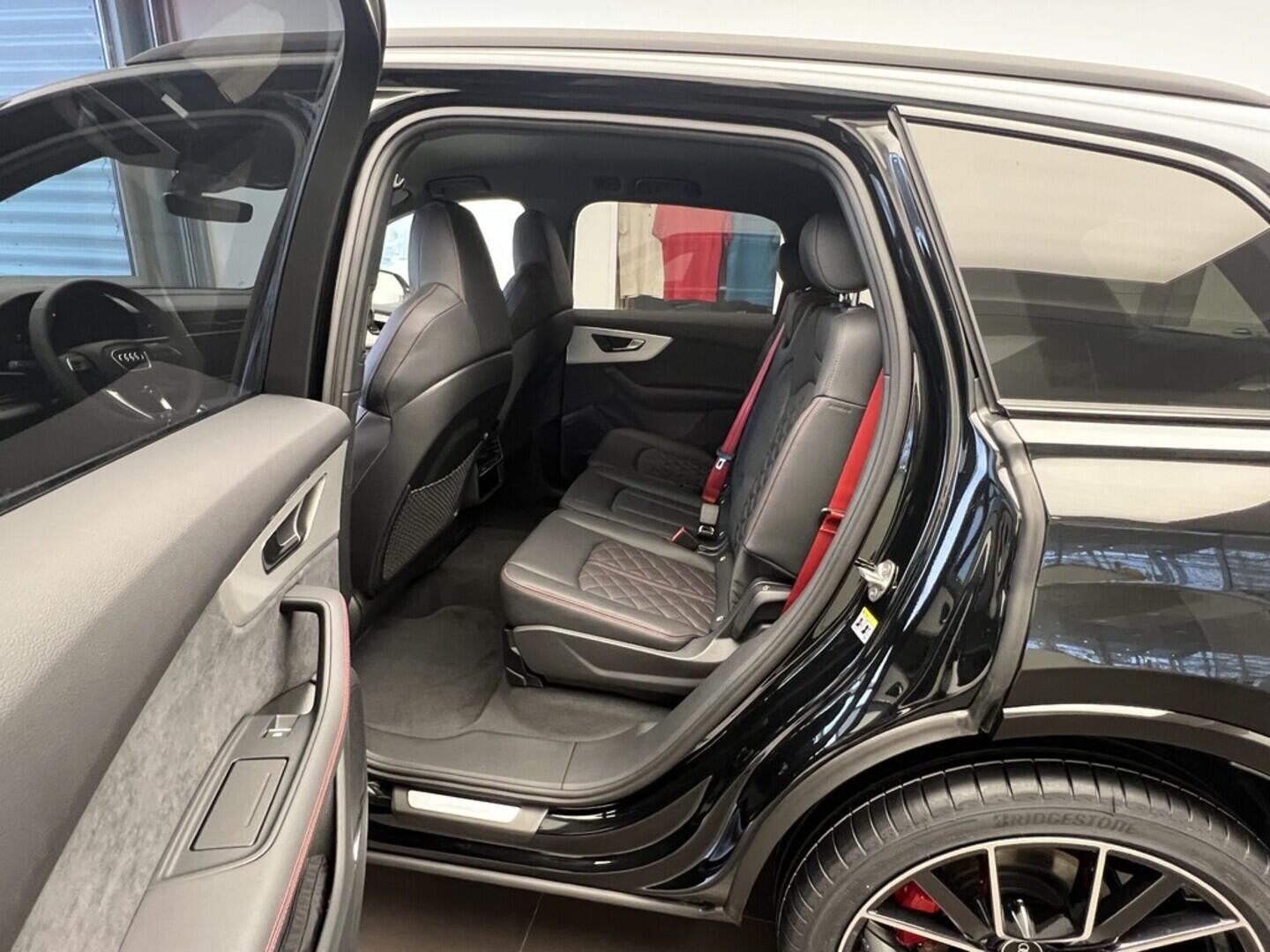 O531001539_16.webp_Q7 SUV S line TDI quattro 210 kW