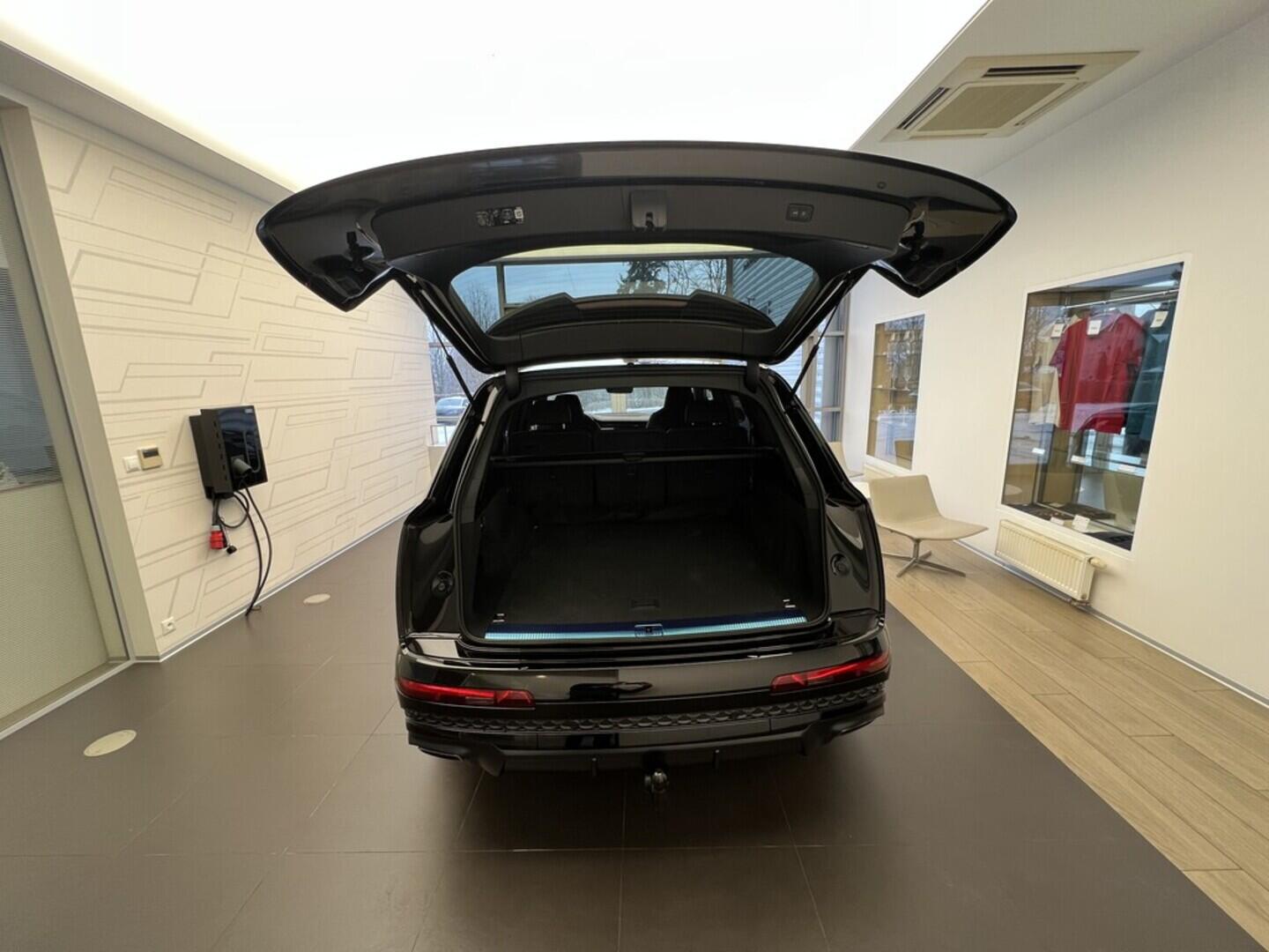 O531001539_17.webp_Q7 SUV S line TDI quattro 210 kW