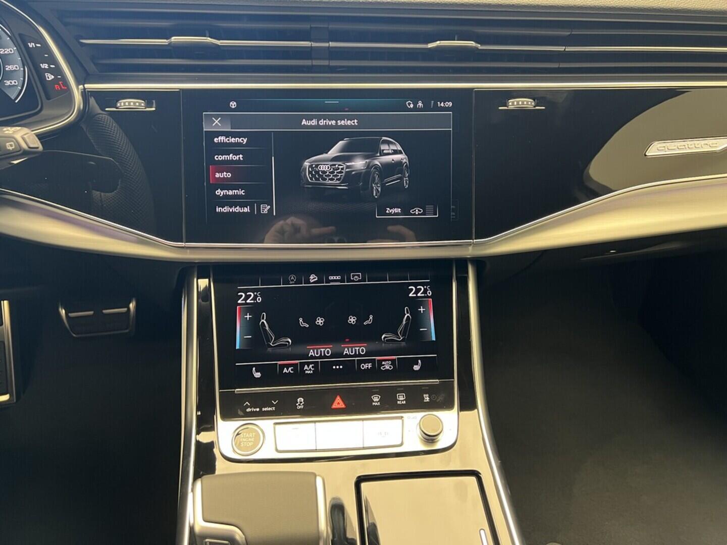 O531001540_28.webp_Q7 SUV S line TDI quattro 210 kW