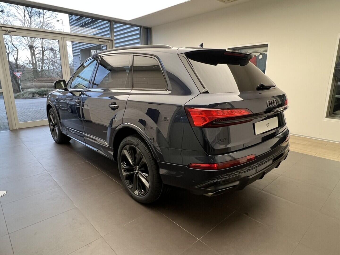 O531001541_11.webp_Q7 SUV S line TDI quattro 210 kW