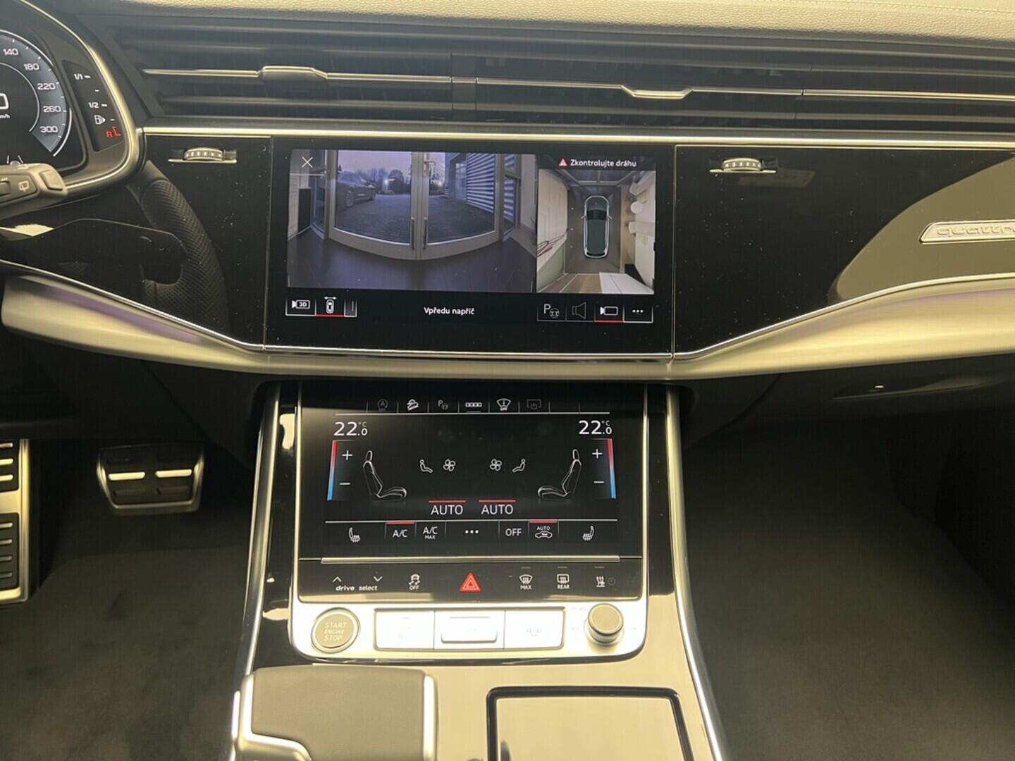 O531001541_21.webp_Q7 SUV S line TDI quattro 210 kW