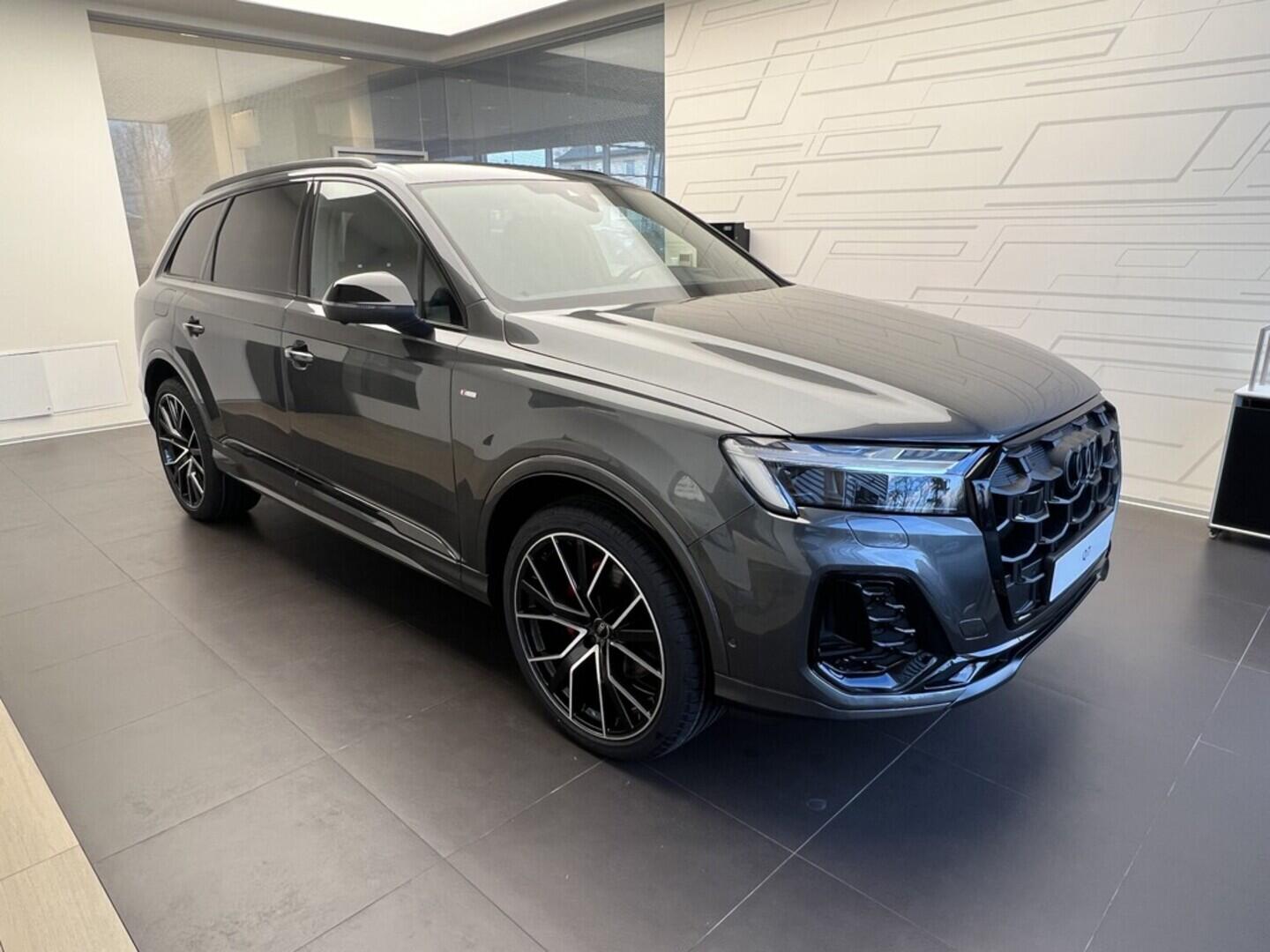 O531001542_13.webp_Q7 SUV S line TDI quattro 210 kW