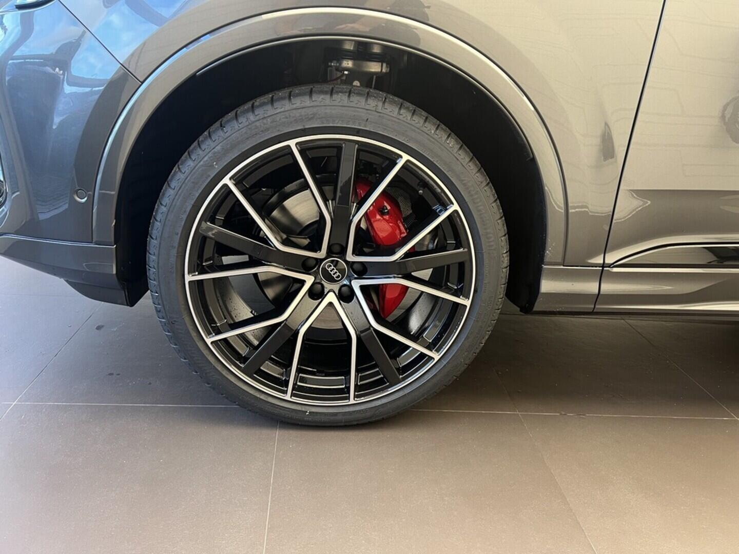 O531001542_14.webp_Q7 SUV S line TDI quattro 210 kW