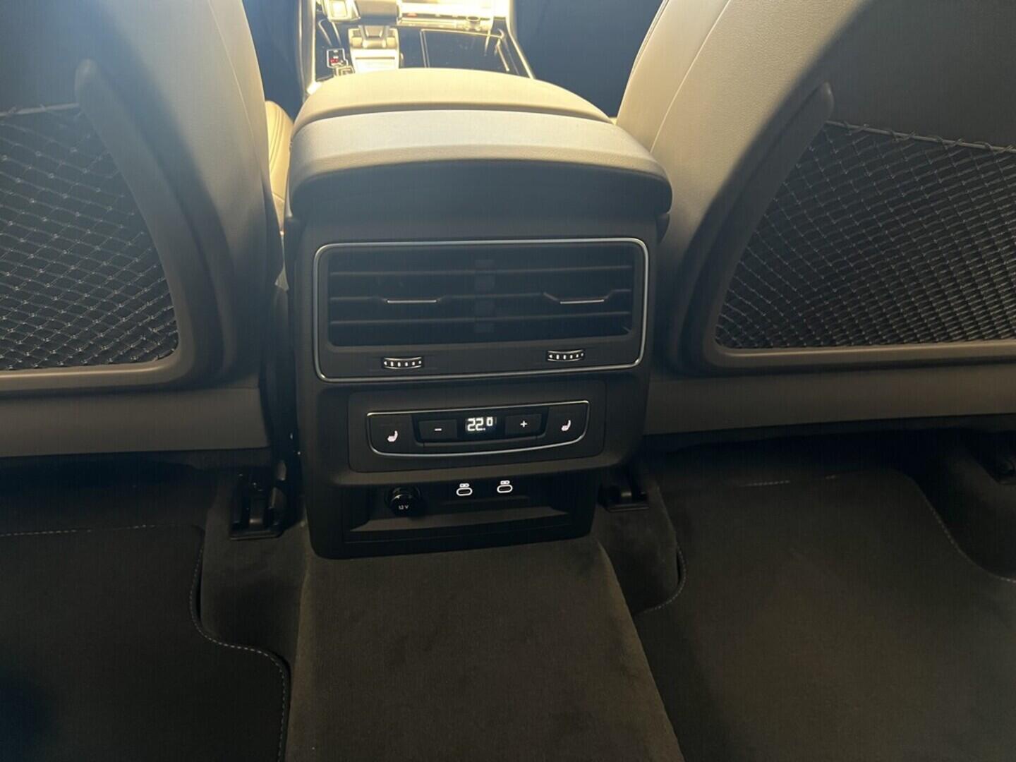 O531001547_27.webp_Q8 SUV 60 TFSI e quattro 360 kW