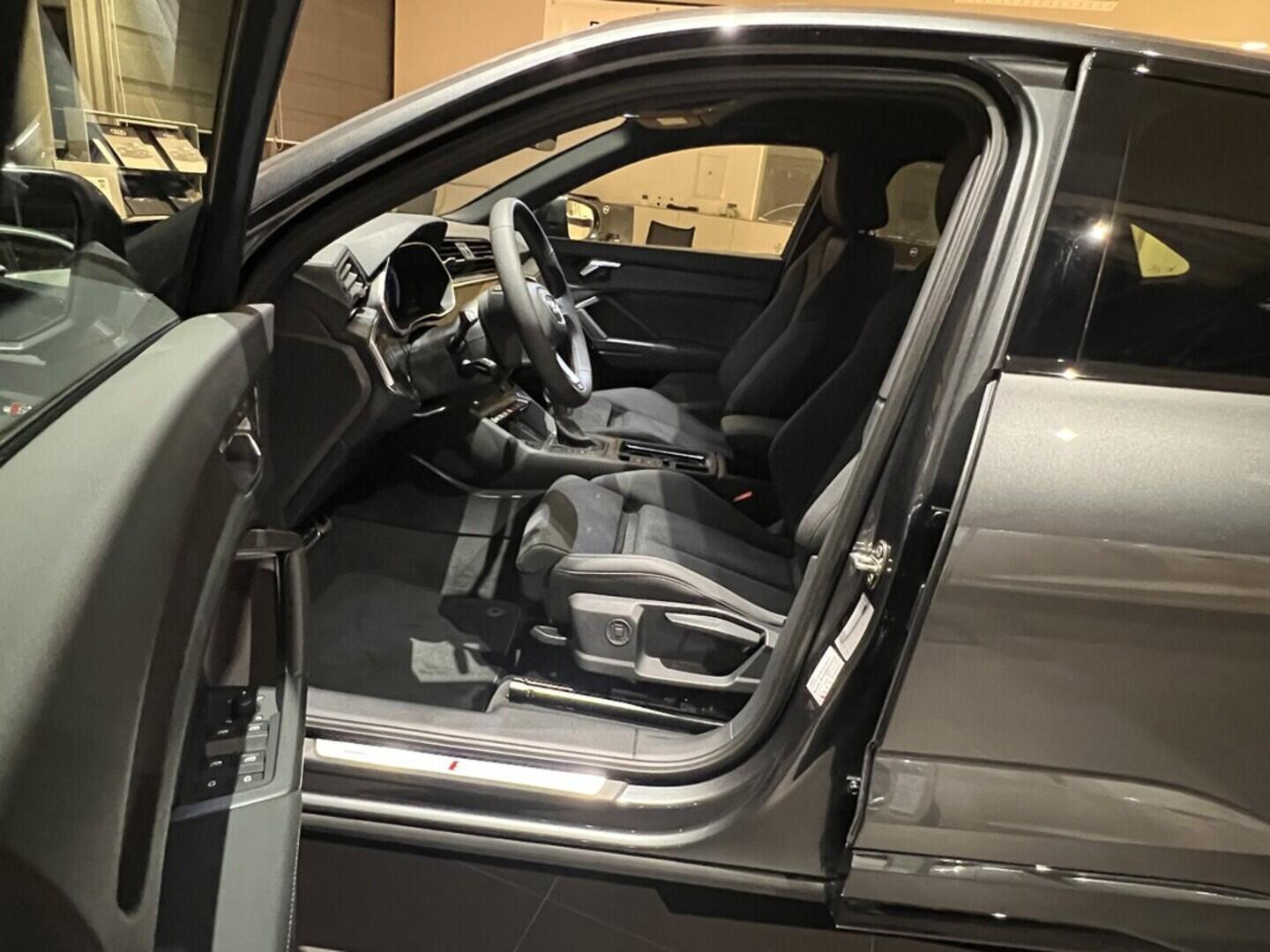 O531001548_15.webp_Q3 SB S Line 40 TDI q 142 kW